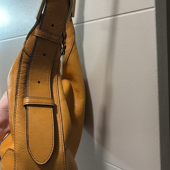 Fossil Hannah Hobo Shoulder Bag Amber Gold - Picture 7 of 11